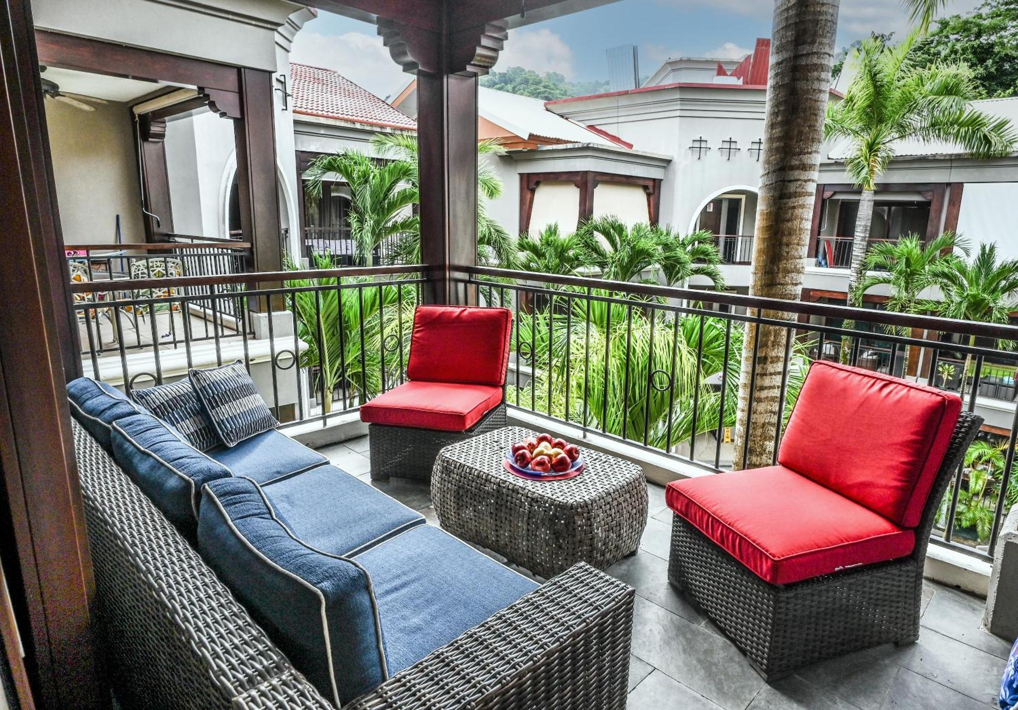 Apartment Macaws Ocean Club # 18